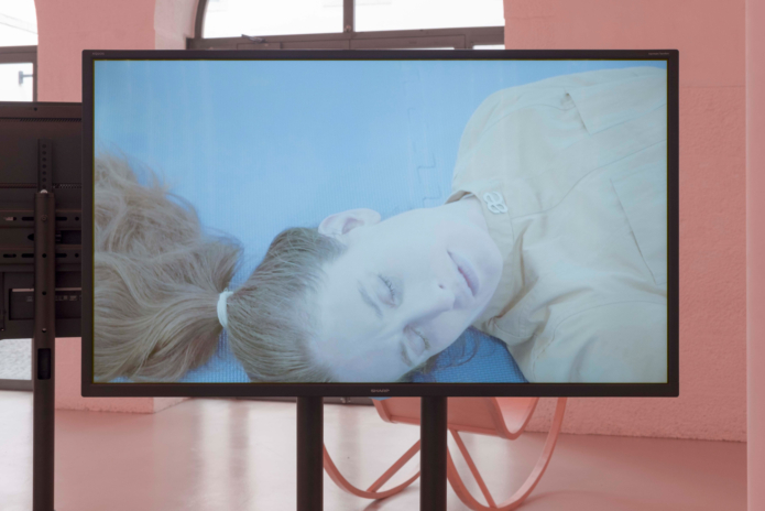 Zornio eva life breath in breaks exhibition cahiers dartistes pro helvetia