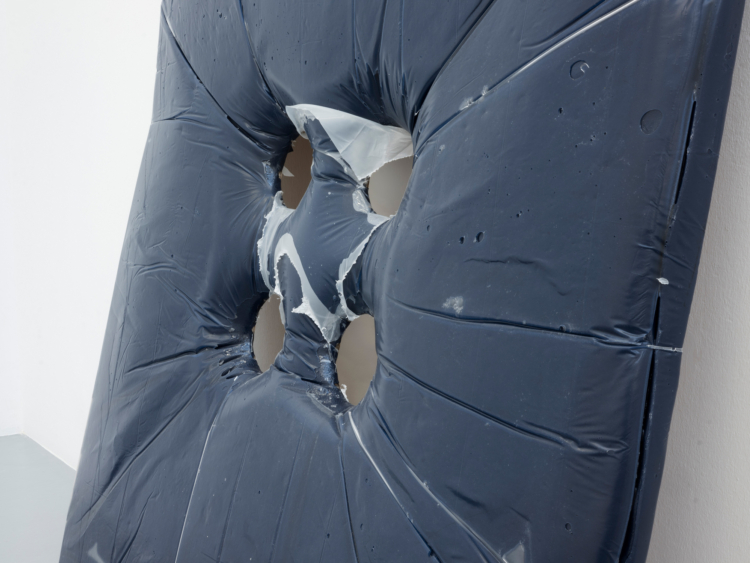 Knuckey david bagurfa2e blue photo philip frowein cahiers dartistes youngartist